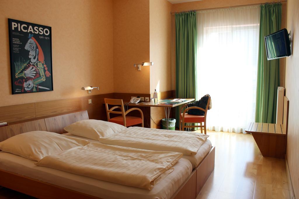 An Der Persiluhr Stadt-gut-hotel 3* Lünen