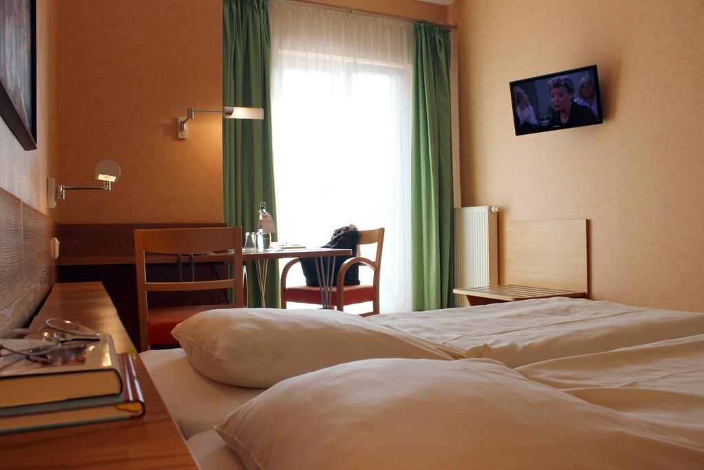 Hotel An Der Persiluhr Stadt-gut-hotel