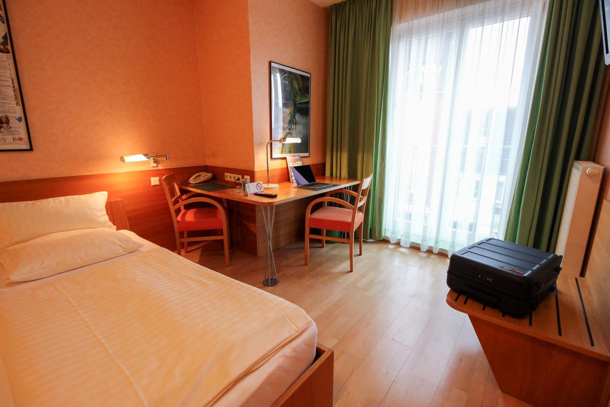 An Der Persiluhr Stadt-gut-hotel Hotel Luenen