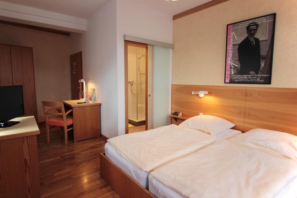 Hotel An Der Persiluhr Stadt-gut-hotel